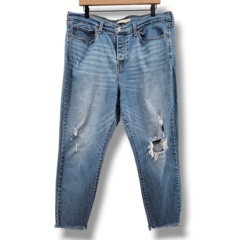 Levis Wedgie Skinny Distressed Jeans Button‎ Fly Size 18W